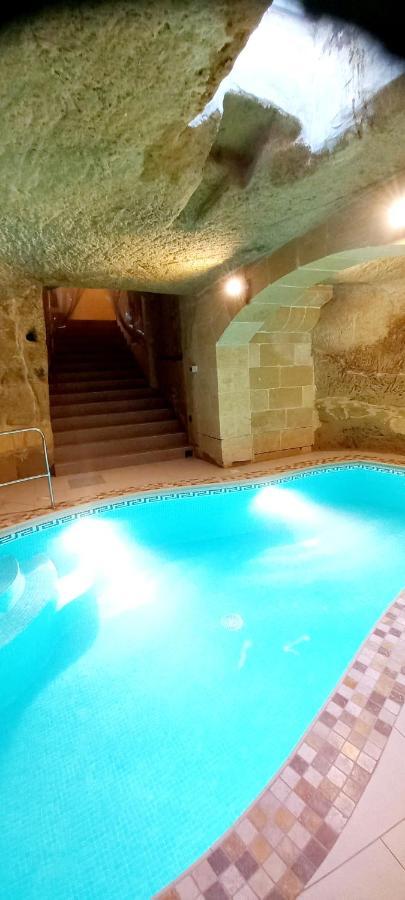 Ta Majsi Farmhouse With Indoor Heated Pool San Lawrenz Buitenkant foto