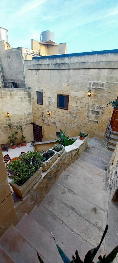Ta Majsi Farmhouse With Indoor Heated Pool San Lawrenz Buitenkant foto