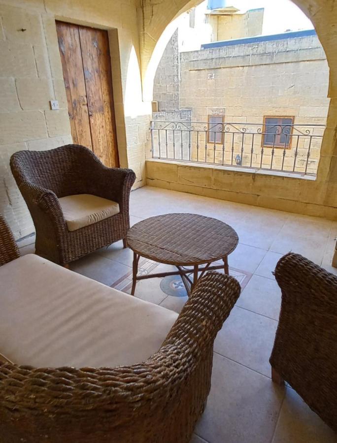 Ta Majsi Farmhouse With Indoor Heated Pool San Lawrenz Buitenkant foto