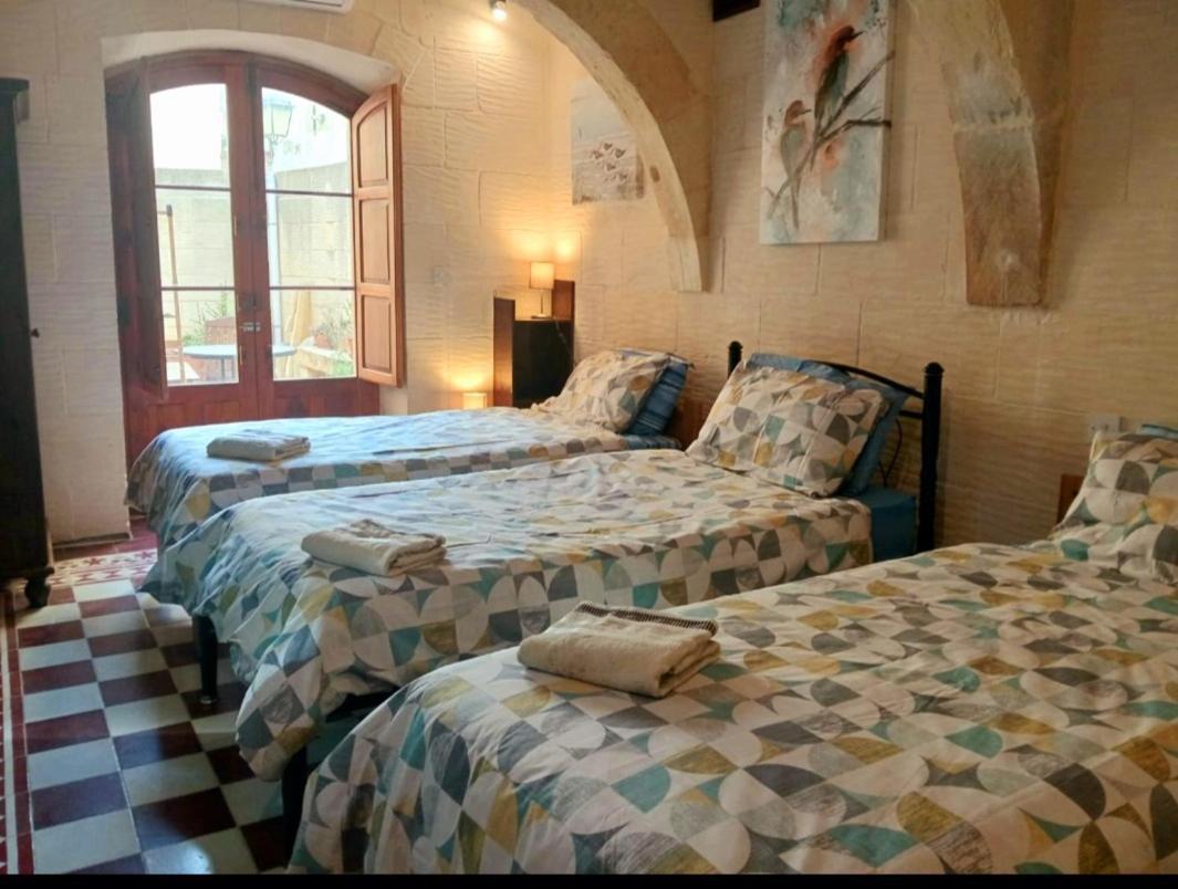 Ta Majsi Farmhouse With Indoor Heated Pool San Lawrenz Buitenkant foto
